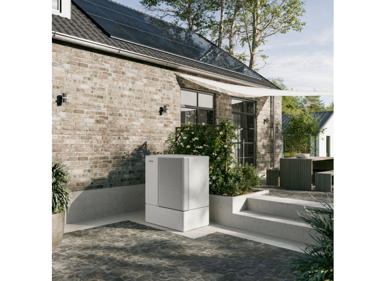 STIEBEL ELTRON Air source heat pumps WPL-A 10.2 W Plus HK 230